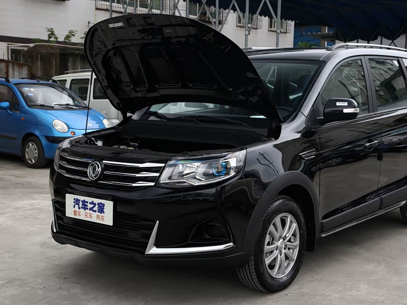 东风风行 风行sx6 2020款 1.6l 手动舒适型 国vi 陨石黑 其它细节