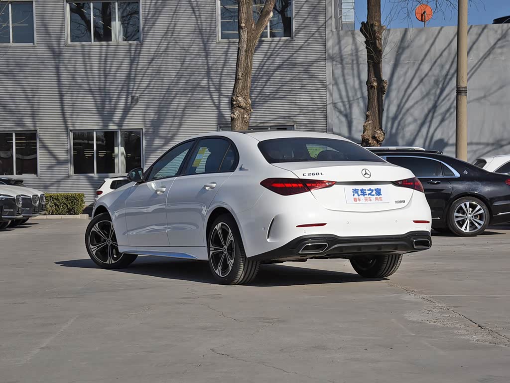 北京奔驰 奔驰c级 2022款 改款 c 260 l 皓夜运动版