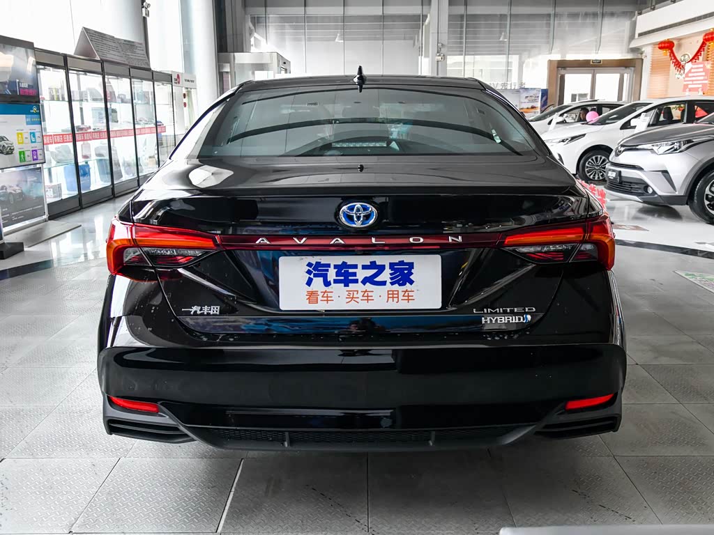 一汽丰田 亚洲龙 2019款 双擎 2.5l limited旗舰版 国vi