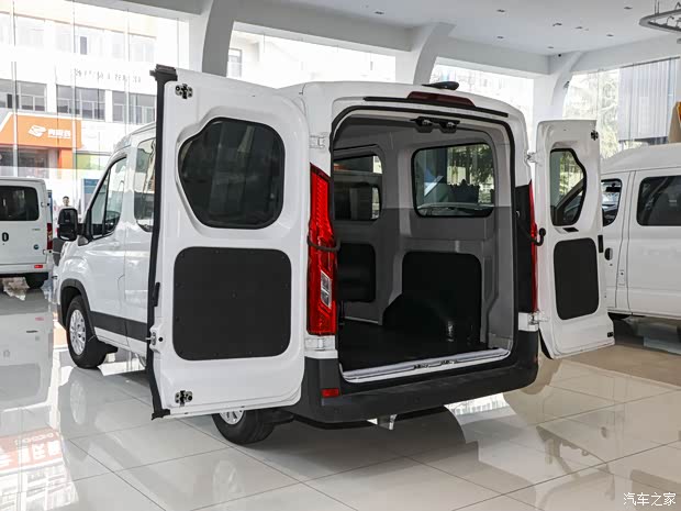 1万 欢迎到店赏鉴_上汽大通洛阳启邦洛龙店优惠促销欢迎垂询