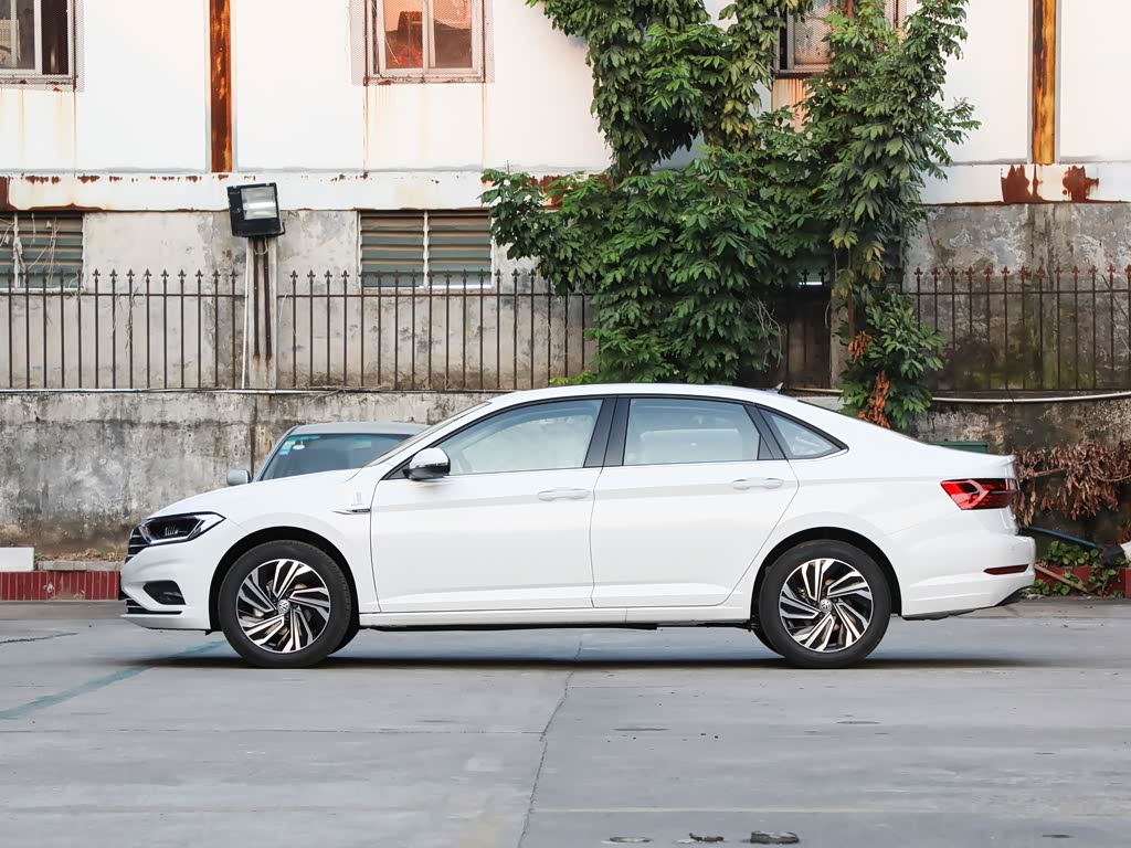 一汽-大众 速腾 2022款 280tsi dsg超越版