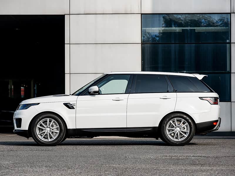 路虎(进口) 揽胜运动版 2020款 3.0 l6 se