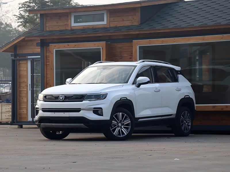 长安汽车 长安cs35plus 2019款 1.6l 手动智联版