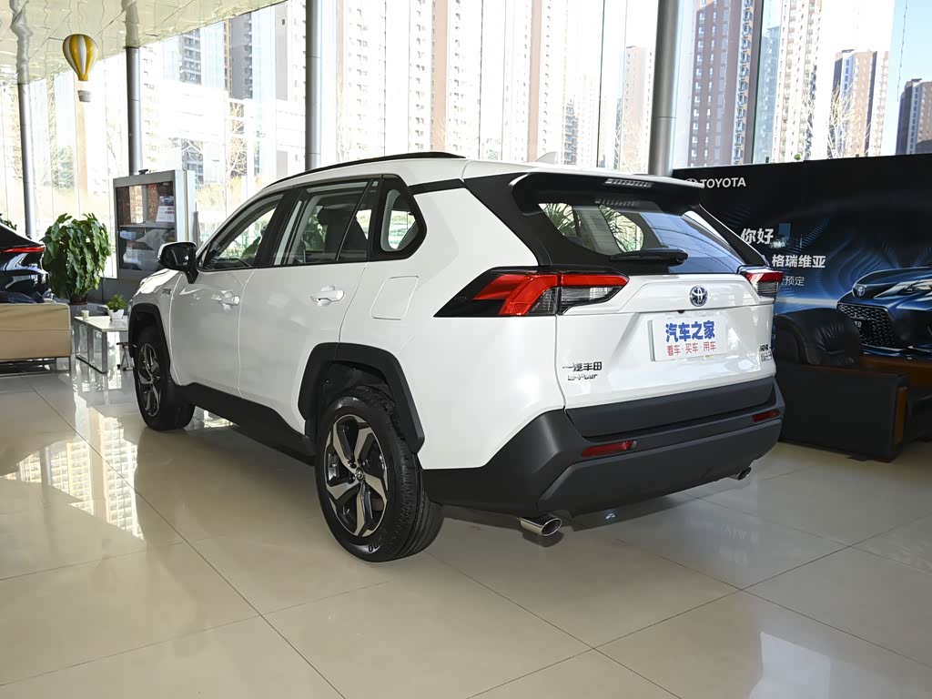 一汽丰田 rav4荣放双擎e  2022款 2.5l 四驱豪华pro