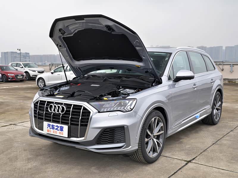 奥迪(进口) 奥迪q7 2020款 55 tfsi quattro s line运动型