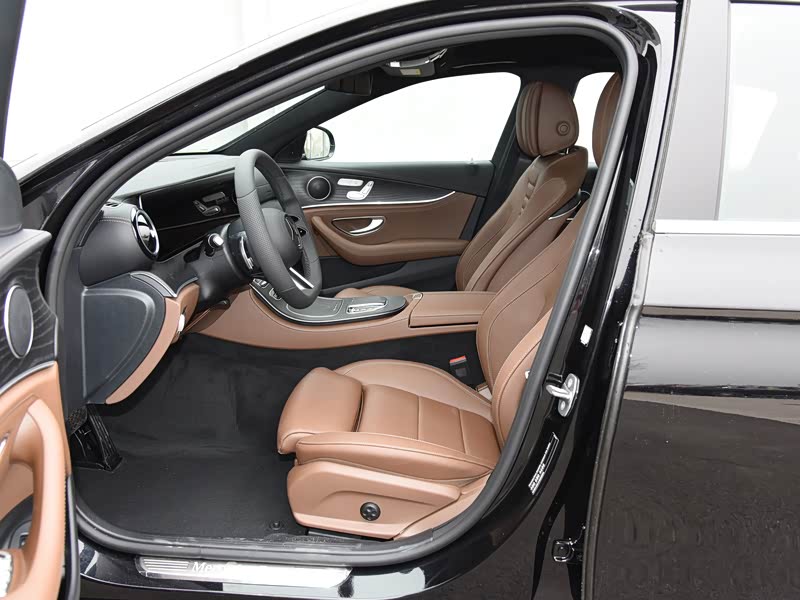 北京奔驰 奔驰e级新能源 2022款 改款二 e 350 e l 插电式混合动力