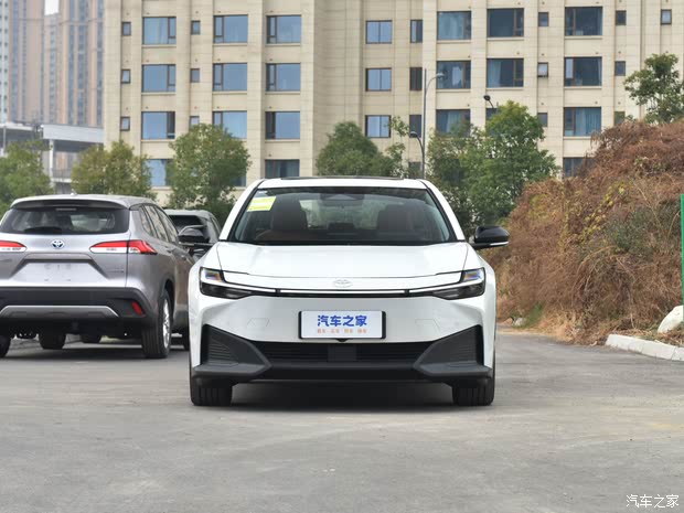 日照润丰达丰田莒县直营店?