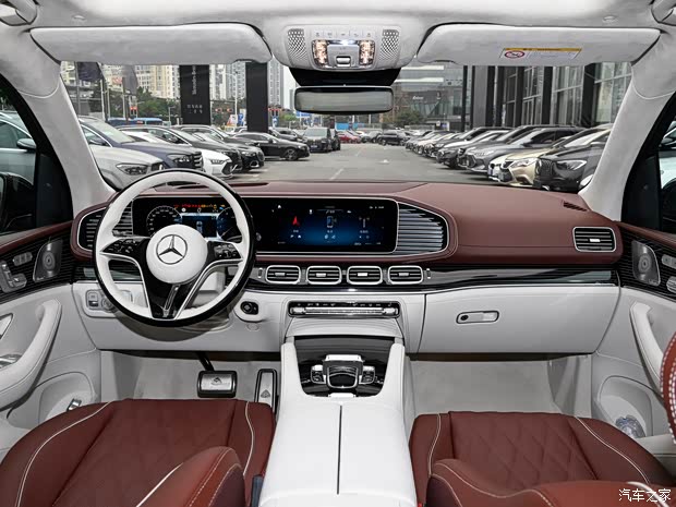 迈巴赫gls现183.3万起 欢迎到店垂询