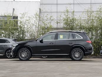 奔驰glc 2024款 glc 300 l 4matic 动感型 7座