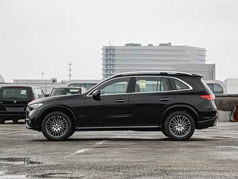 奔驰glc 2024款 glc 300 l 4matic 动感型 5座