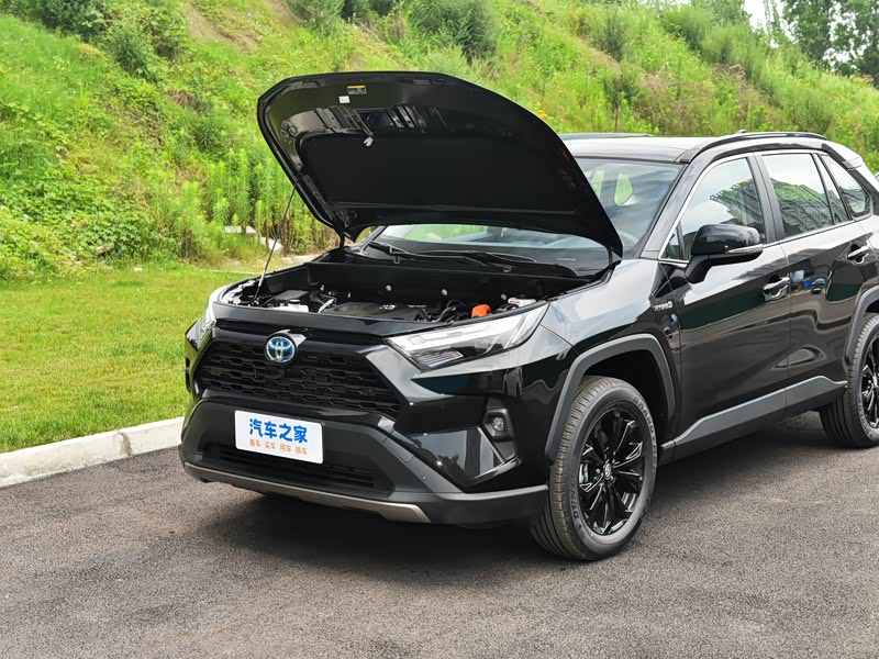 一汽丰田 rav4荣放 2023款 双擎 2.5l e-cvt四驱精英plus版