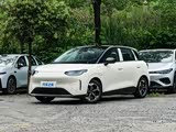 零跑A05售价6.39万起 欢迎试乘试驾