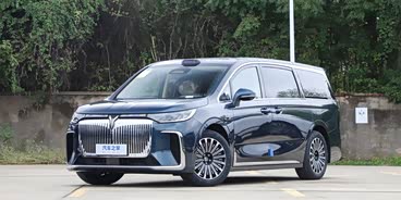 岚图梦想家热销中 售价32.99万元起