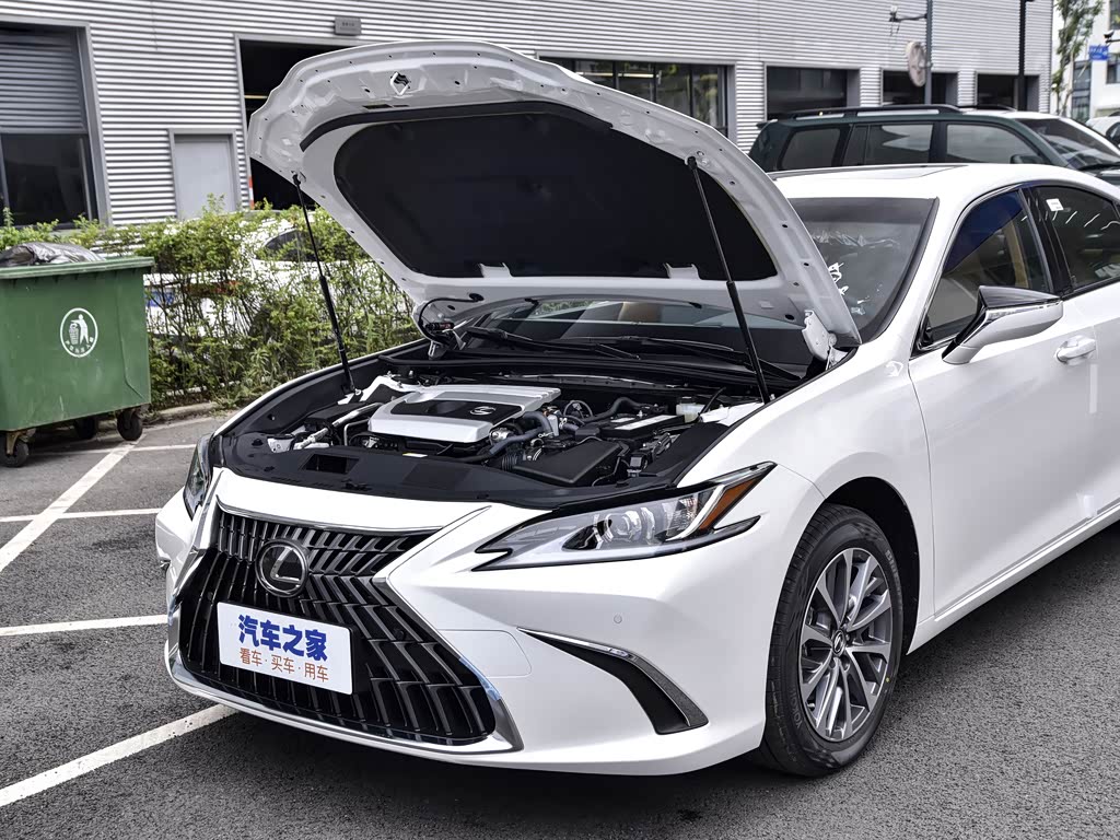 雷克萨斯 雷克萨斯es 2021款 200 卓越版