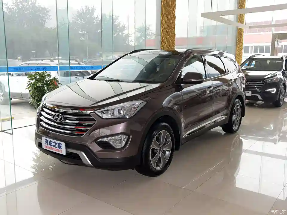现代(进口) 格锐 2013款 2.2t 7座四驱舒适版