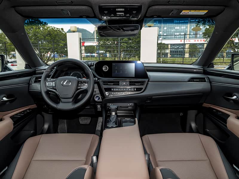 雷克萨斯 雷克萨斯es 2021款 300h 卓越版