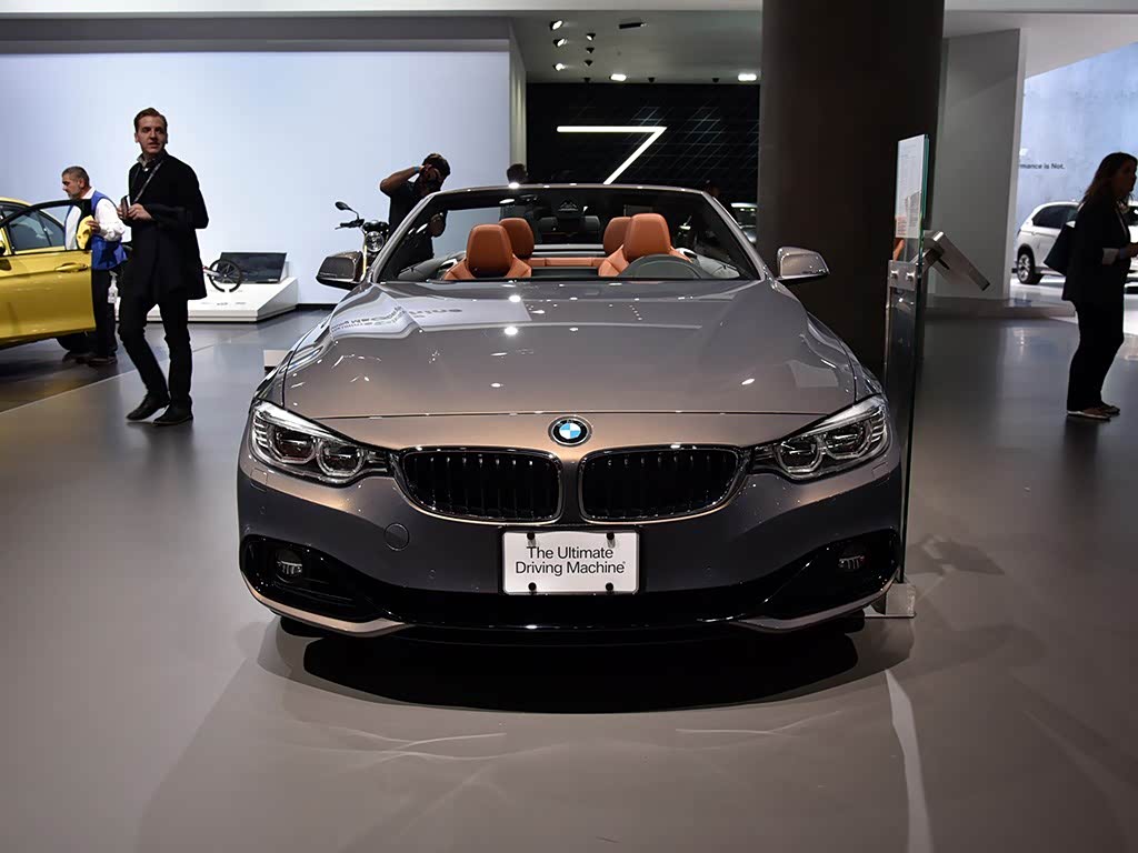 宝马(进口) 宝马4系 2016款 440i 敞篷设计套装型 车身外观 外观颜色