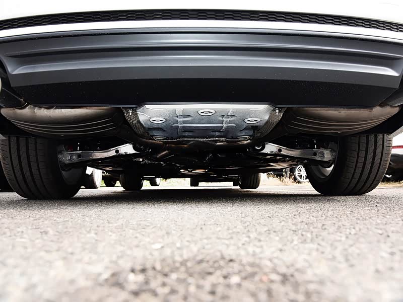 一汽-大众奥迪 奥迪a4l 2018款 30周年年型 45 tfsi quattro 个性运动