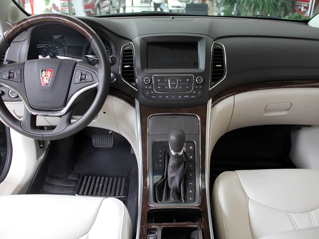 上汽集团 荣威e950 2017款 50t 混动互联行政版