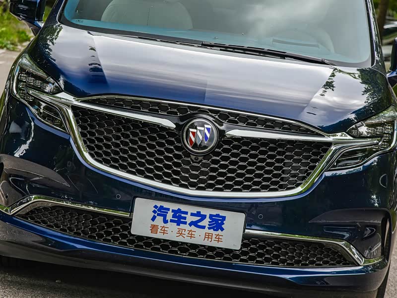 上汽通用别克 别克gl8 2022款 avenir艾维亚 四座尊礼版