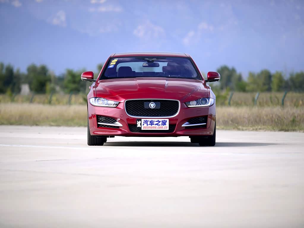 捷豹 捷豹xe 2015款 2.0t 200ps r-sport