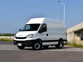 依维柯欧胜 2021款 2.0t 手动运瑞短轴高顶手动门f1a