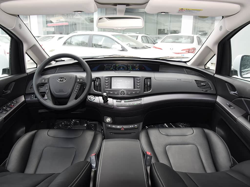 比亚迪 比亚迪e6 2017款 400 精英版