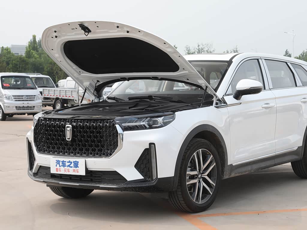 一汽奔腾 奔腾t99 2022款 20td 自动运动豪华型