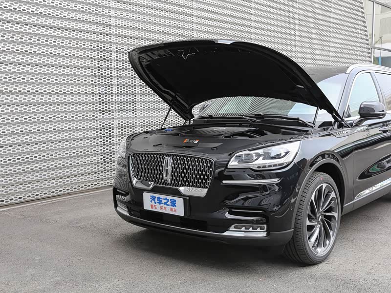 长安林肯 飞行家 2021款 3.0t v6 四驱行政版