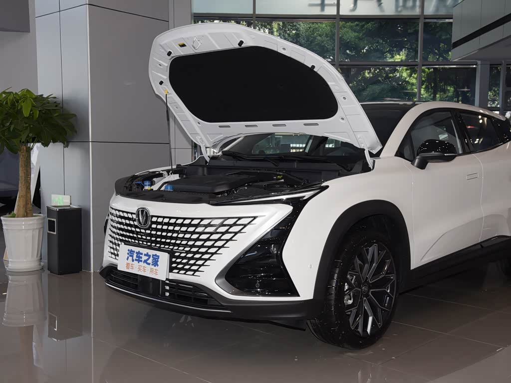 长安汽车 长安uni-t 2022款 1.5t 旗舰型