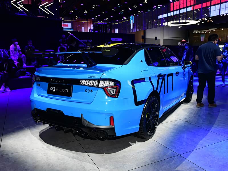 领克 领克03 2022款 03  cyan 定制版性能套装