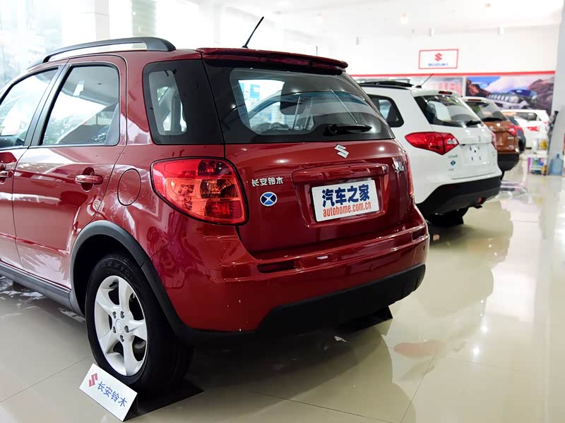 长安铃木 天语 sx4 2016款 1.6l 手动经典版