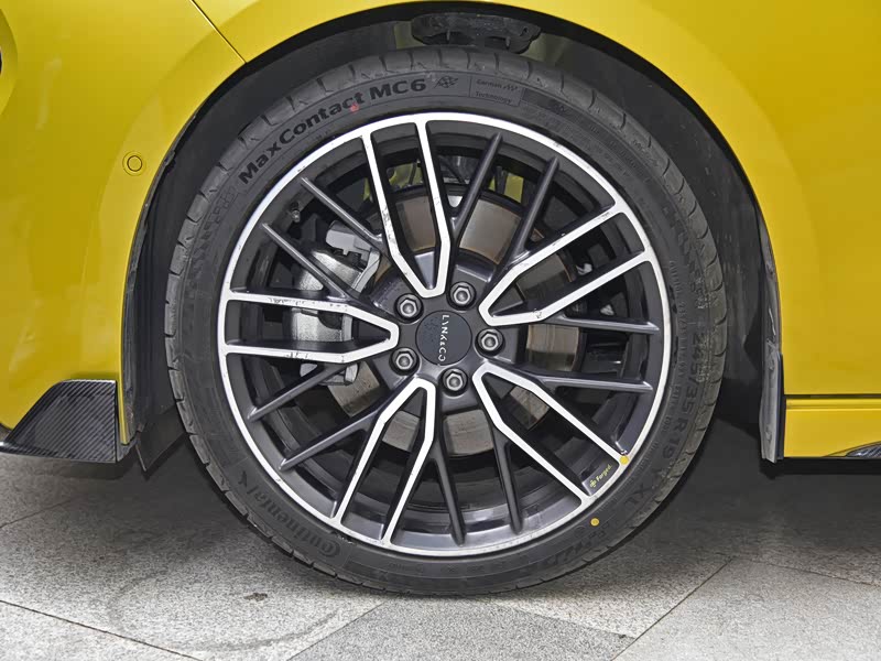 领克 领克03 2022款 03  2.0td 自动性能套装