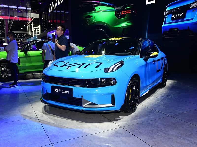 领克 领克03 2022款 03  cyan 定制版性能套装