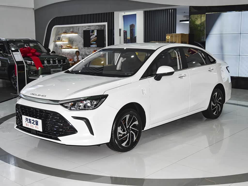 北京汽车 北京u5 plus 2021款 1.5l cvt豪华版