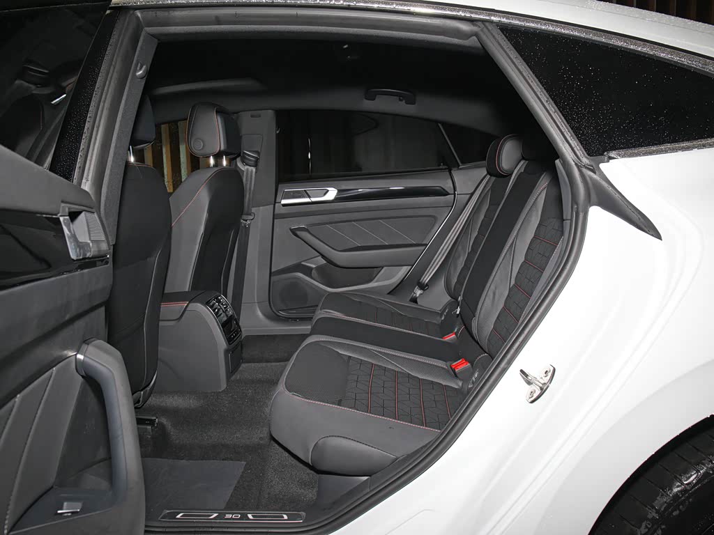 一汽-大众 一汽-大众cc 2021款 380tsi 夺目版30周年纪念版