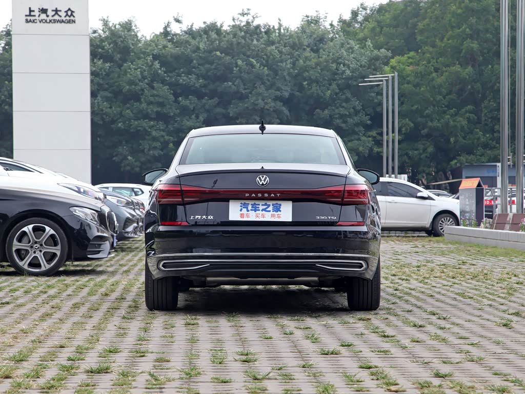 上汽大众 帕萨特 2022款 330tsi 星空精英版