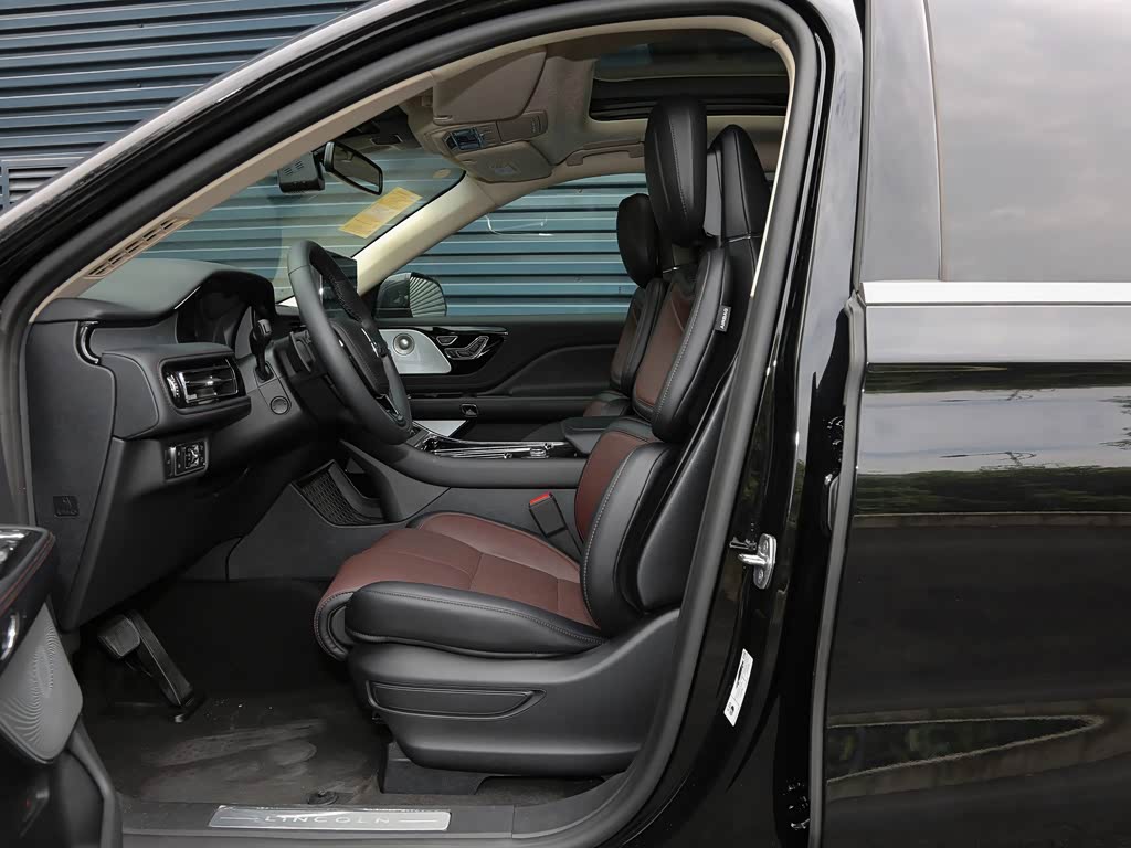 长安林肯 飞行家 2021款 3.0t v6 四驱mono限量版