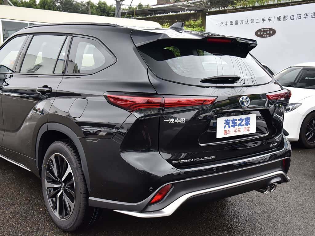 一汽丰田 皇冠陆放 2021款 2.5l hev四驱豪华版