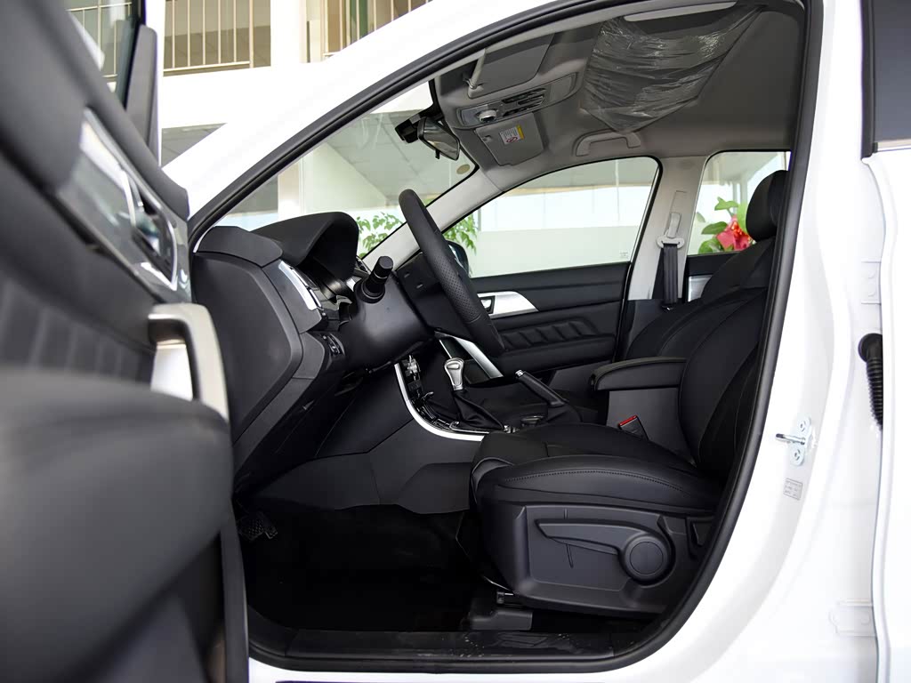 长城汽车 哈弗h2 2016款 红标 1.5t 自动两驱精英型