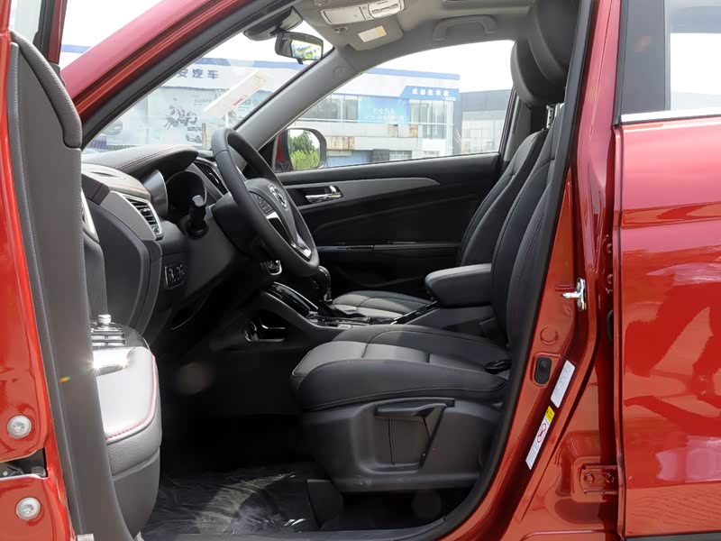 长安汽车 长安cs75 2017款 尚酷版 1.5t 自动锋悦型