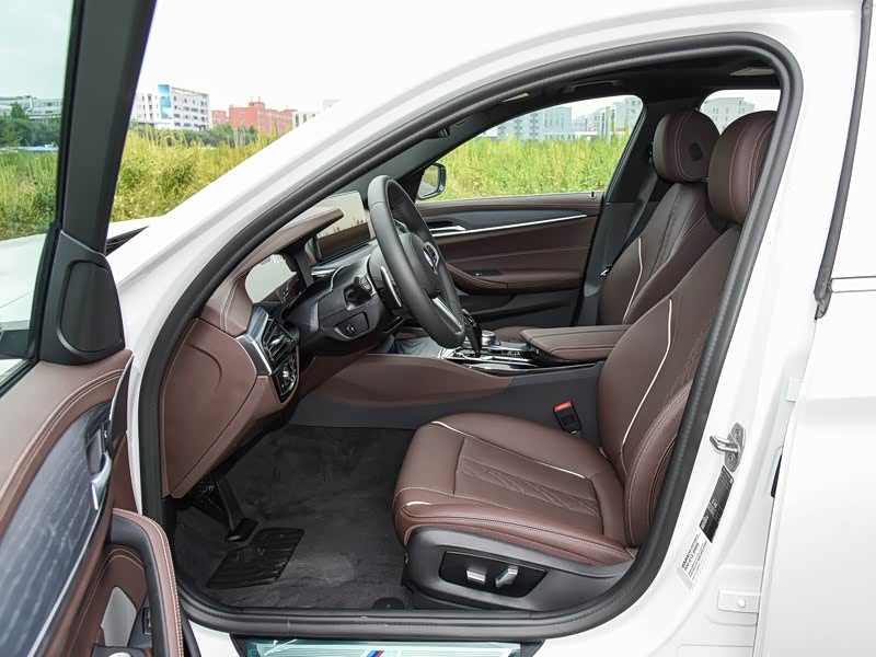 南通宝致行>华晨宝马>宝马5系>2022款530li领先型m运动套装>车厢座椅>