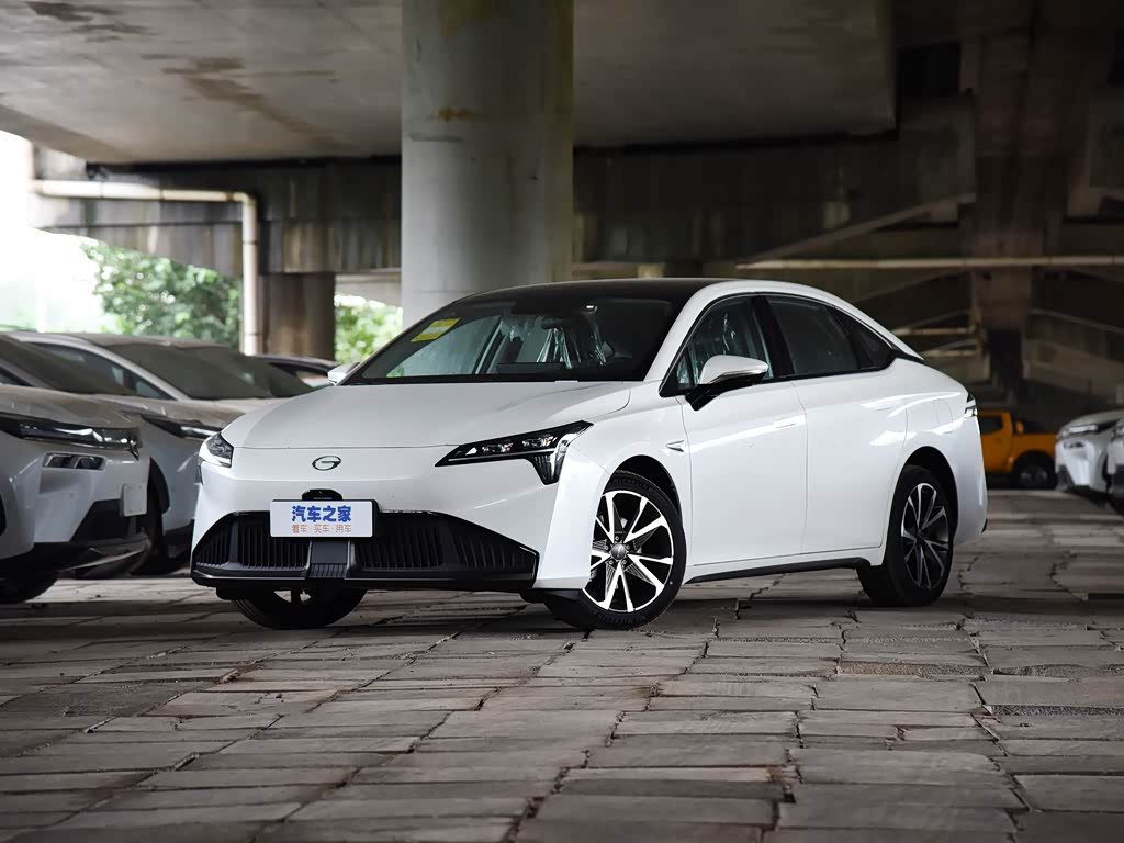广汽埃安 aion s 2021款 plus 80 超长续航版