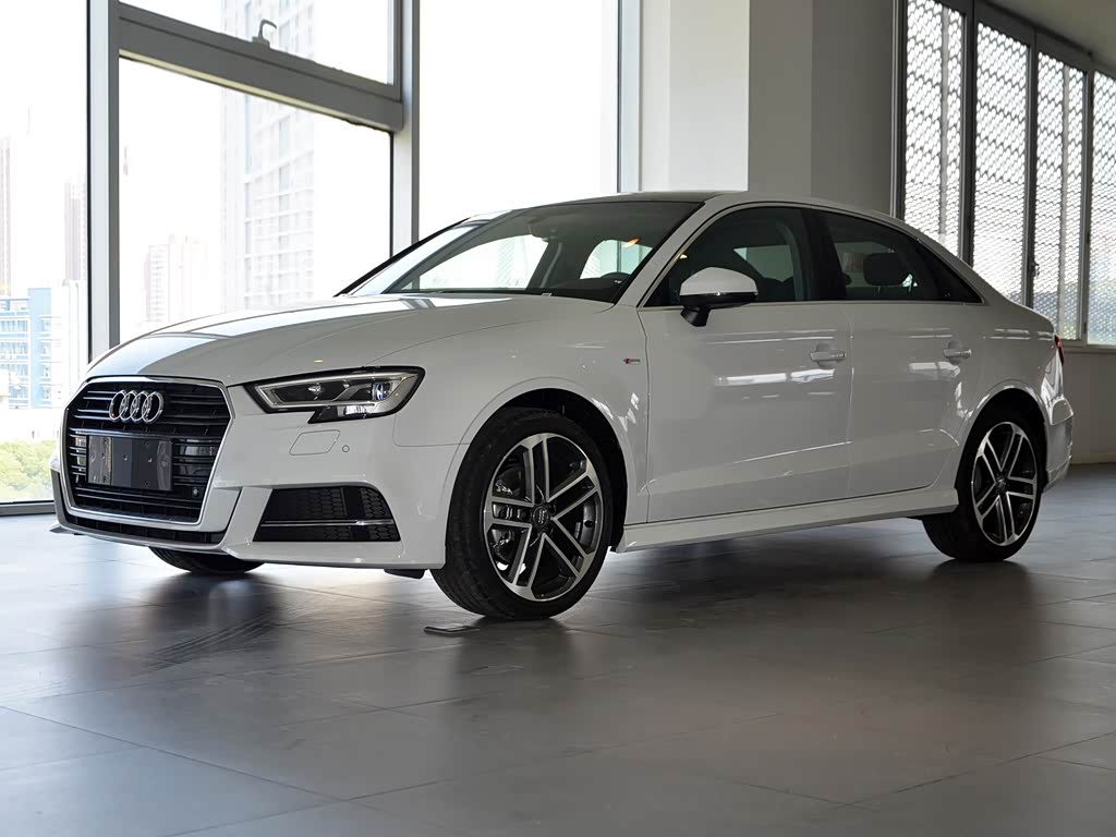 一汽-大众奥迪 奥迪a3 2017款 limousine 35 tfsi 运动型