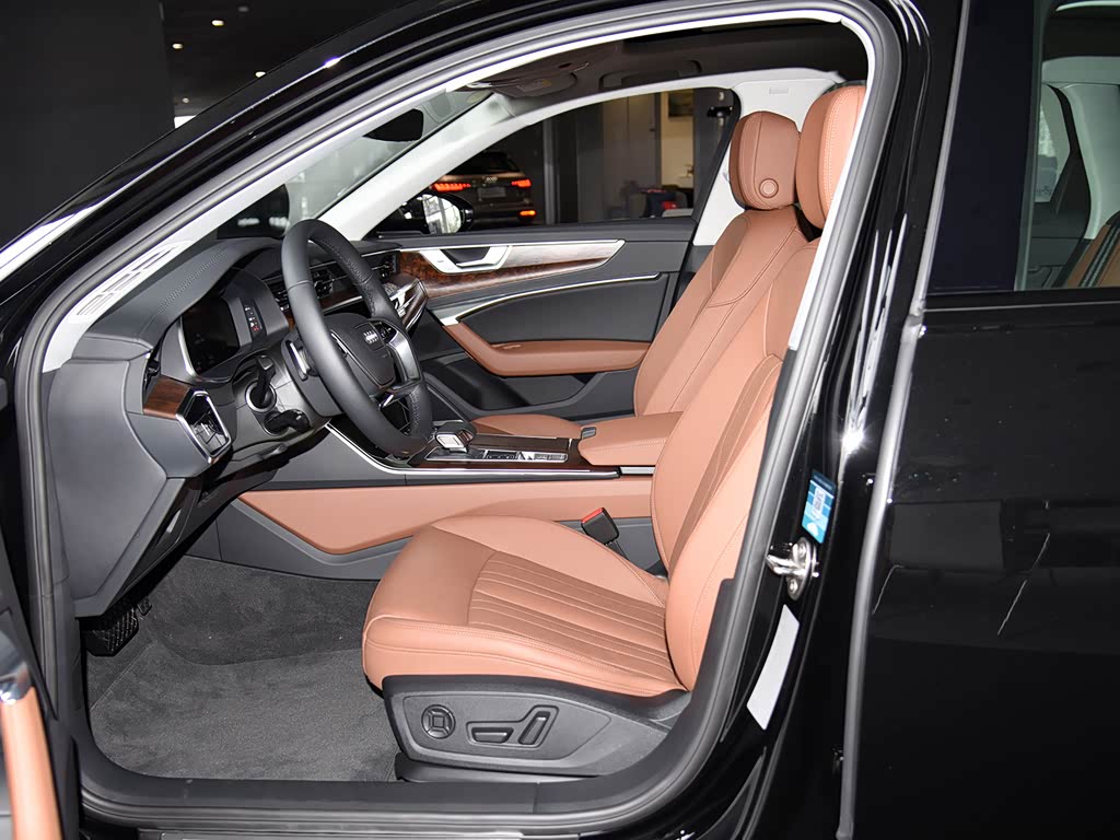 奥迪(进口) 奥迪a6(进口) 2022款 allroad quattro 探索家 55 tfsi