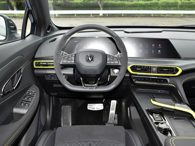 长安汽车 长安uni-t 2021款 1.5t 运动版 旗舰型