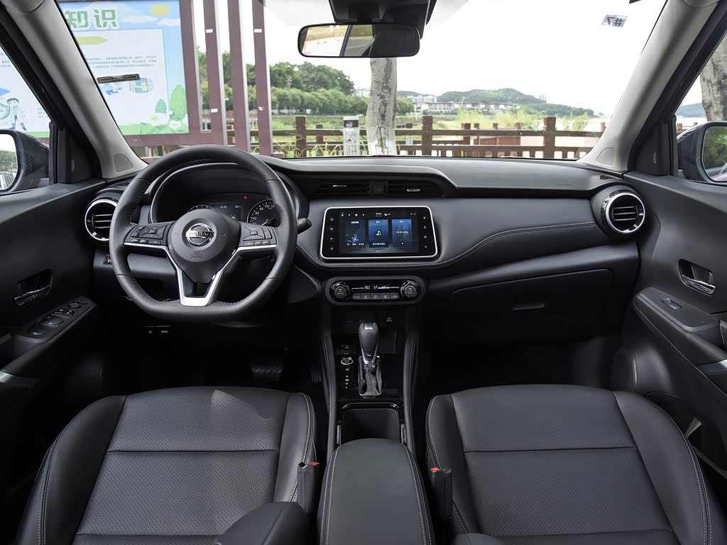 东风日产 劲客 2022款 1.5l xv top cvt旗舰版