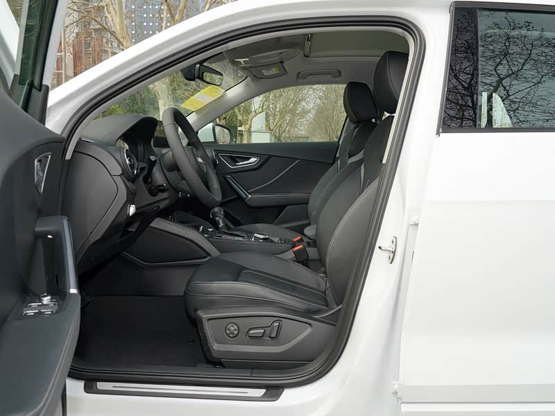 一汽-大众奥迪 奥迪q2l 2021款 35 tfsi 豪华致雅型 车厢座椅已经是