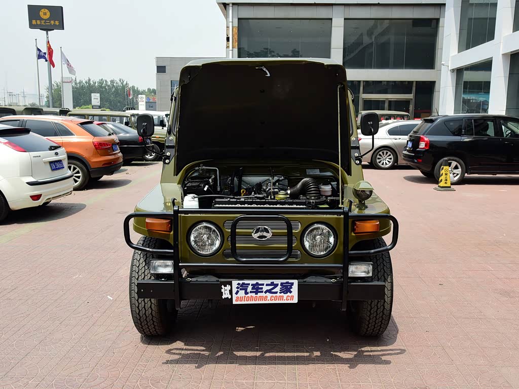 北京汽车制造厂 bj 212 2016款 2.0l 三角门 四驱豪华型 国v