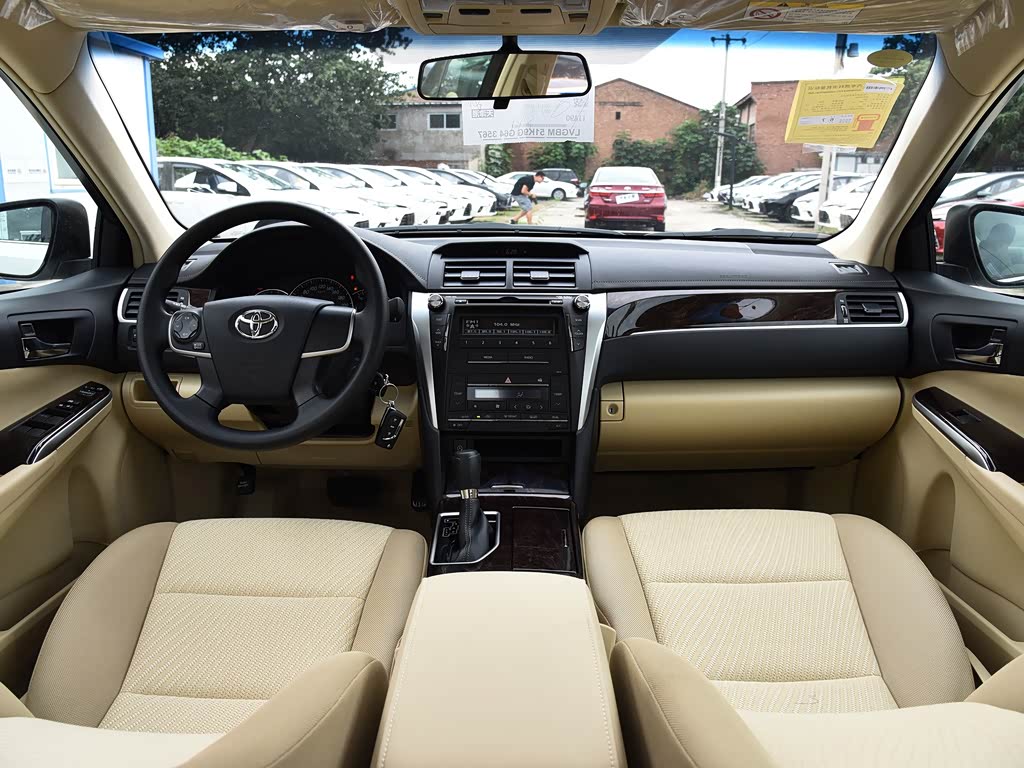 广汽丰田 凯美瑞 2016款 2.0e 十周年纪念精英版